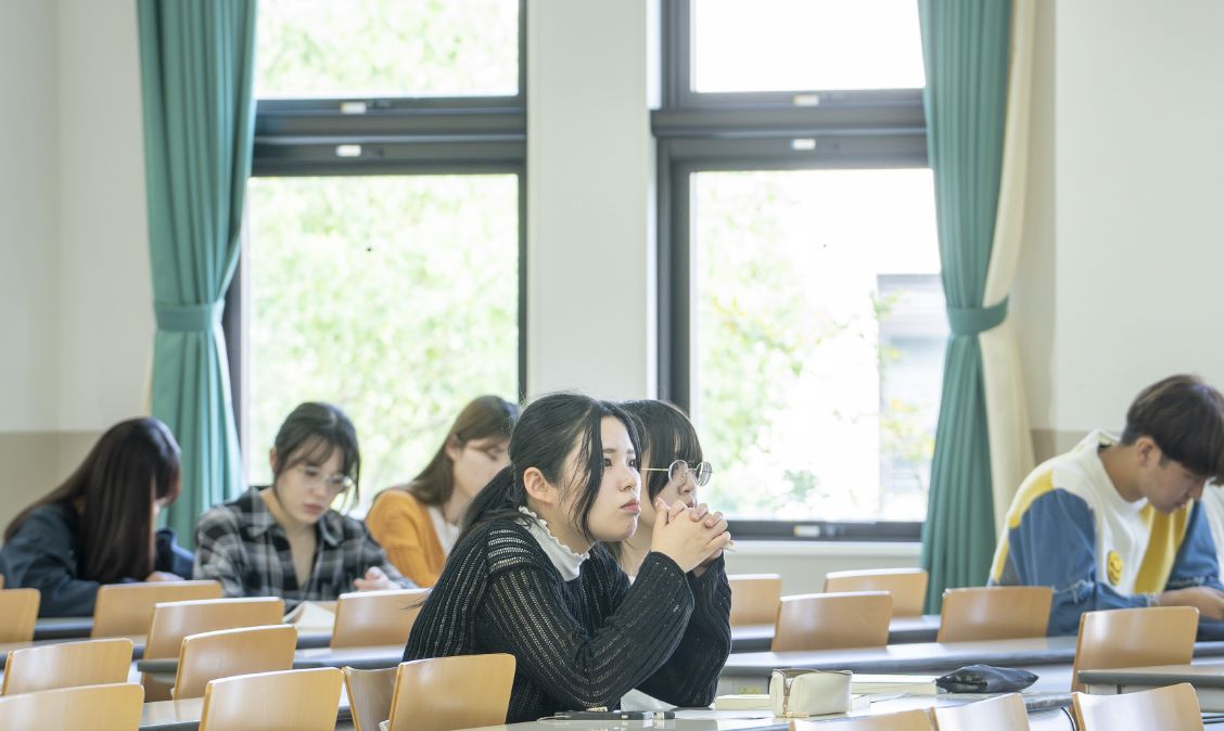 社会学部をもっと知る